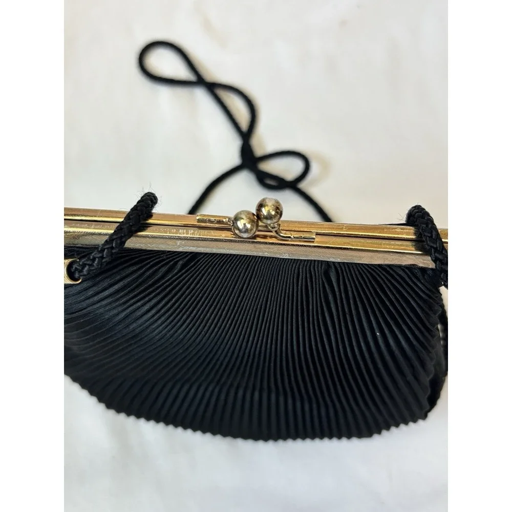 Vintage Black Satin Evening Clutch Crossbody Purse Knife Pleats And‎ Kiss Lock